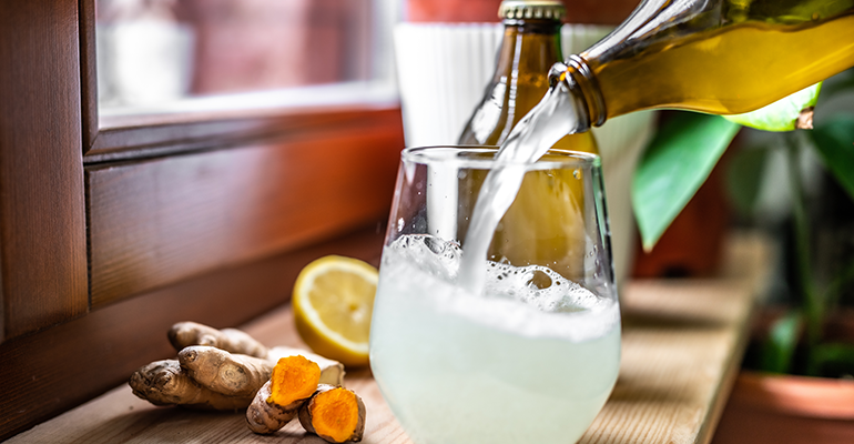 Pictured: Kombucha | © AdobeStock/Zolt4n